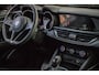 Alfa Romeo Stelvio 2.0T 200pk Super AWD I 19" I Carplay I Elektr. stoelen I Camera I Elektr. Achterklep
