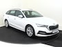 Skoda Octavia Combi 1.4 TSI iV PHEV | SoH 100% | Stoel- en stuurwielverwarming | Crusie control | CarPlay | Elektrische inklapbare buitenspiegels | Parkeersensoren achter |
