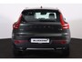 Volvo XC40 T4 Inscription - Panorama/schuifdak - IntelliSafe Assist & Surround - Verwarmde voorstoelen - Parkeercamera achter - Parkeersensoren voor & achter - Elektr. bedienb. voorstoelen met geheugen links - Elektr. inklapbare trekhaak - 18' LMV