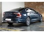 Volvo S90 B5 Automaat Ultimate | Schuif-/kanteldak| Premium audio by Harman Kardon | Verwarmbare voorstoelen achterbank en stuurwiel | Elektrisch bedienbare voorstoelen | Parkeercamera | Adaptieve Cruise Control | BLIS | 18 inch lichtmetalen velgen