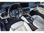 BMW 5-Serie Touring 540i xDrive High Executive * M-Sport * Panoramadak * Laser * Stoelmassage * Softclose *