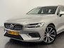 Volvo V60 2.0 T6 Plug-in hybrid AWD Essential Bright | Achterbank verwarmd | Achteruitrijcamera | Chroom delen exterieur