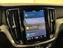Volvo V60 2.0 T6 Plug-in hybrid AWD Essential Bright | Achterbank verwarmd | Achteruitrijcamera | Chroom delen exterieur