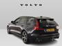 Volvo V60 2.0 B3 Momentum Business | Trekhaak | 19'' Velgen | Adaptieve Cruise control | Stoel en stuurwielverwarming | Camera | Parkeersensoren voor en achter | LED |