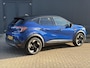 Renault Captur 1.6 E-Tech full hybrid 145 esprit Alpine Automaat / Fabrieksgarantie tot 07-2027 < 100.000 km** / Schuifdak / Camera 360° /Stuur-, stoel- en voorruitverwarming / Adaptieve CC / Parkeer assistent / Navigatie / Apple Carplay Android / LM 18" wielen / 18" LM wielen met All Season banden /