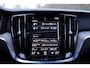 Volvo S60 2.0 T8 AWD Twin Engine R-Design | Harman Kardon | Pano | Head-up | BLIS | Camera | Memory | Pilot Assist |