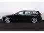 Volvo V60 T6 Recharge AWD Business Pro - Panorama/schuifdak - IntelliSafe Assist & Surround - 360º Camera - Harman/Kardon audio - Adaptieve LED koplampen - Verwarmde voorstoelen & stuur - Parkeersensoren voor & achter - Head up display - Standkachel - 19' LMV