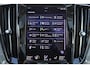 Volvo V60 T6 Recharge AWD Business Pro - Panorama/schuifdak - IntelliSafe Assist & Surround - 360º Camera - Harman/Kardon audio - Adaptieve LED koplampen - Verwarmde voorstoelen & stuur - Parkeersensoren voor & achter - Head up display - Standkachel - 19' LMV