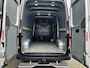 Volkswagen Crafter 35 2.0 TDI L3H3 | Blackline | Navigatie | PDC | Trekhaak | Opstaptrede | Verwarmde voorruit | Ex btw
