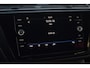 Volkswagen Touran 1.5 TSI 150pk DSG R-line 7-Persoons | Trekhaak | Camera | LED | 18"