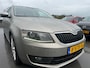 Skoda Octavia Combi 1.2 TSI Greentech Elegance Businessline Nieuwe APK Dealer Onderhouden Top Staat Vol Optie