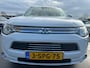 Mitsubishi Outlander 2.0 PHEV Intense + Camera Cruise Nieuwe Banden Goed Onderhouden