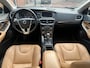 Volvo V40 Cross Country 1.5 T3 Polar+ Luxury Cross Country Pano Elekt. Leer Stoelen Dealer OH! met Nieuwe Apk en Grote Beurt