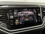 Volkswagen T-Roc 1.5 TSI Sport / AUTOMAAT/ PANO/ PARK. SENSOREN + CAMERA/ RIJ-MODI/ LED/ ADAPT. CRUISE/ 18" LMV/ DIGITAL DASH/ CLIMA/ NAVI/ DAB