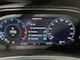 Volkswagen T-Roc 1.5 TSI Sport / AUTOMAAT/ PANO/ PARK. SENSOREN + CAMERA/ RIJ-MODI/ LED/ ADAPT. CRUISE/ 18" LMV/ DIGITAL DASH/ CLIMA/ NAVI/ DAB