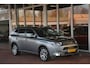 Mitsubishi Outlander 2.0 PHEV Instyle | Navigatie | Schuif-kanteldak | Leer | Xenon | Camera | NL auto!! |