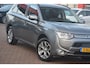 Mitsubishi Outlander 2.0 PHEV Instyle | Navigatie | Schuif-kanteldak | Leer | Xenon | Camera | NL auto!! |