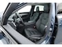Volvo S90 2.0 T8 AWD Plus Dark | Luchtvering | Pano | Blis | ACC | Elek. stoel+mem. | Stuur- & 4x stoelverw. | H&K | 20" |