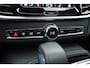 Volvo S90 2.0 T8 AWD Plus Dark | Luchtvering | Pano | Blis | ACC | Elek. stoel+mem. | Stuur- & 4x stoelverw. | H&K | 20" |