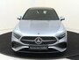 Mercedes-Benz A-klasse 180 Star Edition / AMG/ Premium Plus/19 Inch/ Head Up/ Panoramadak/ Memory