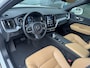Volvo XC60 2.0 T8 Twin Engine AWD Plug in Hybride 390pk Panoramadak / Luchtvering / Stoelverwarming