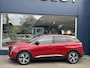 Peugeot 3008 1.6 HYbrid 225 PK Allure | Navigatie | Plug-In Hybride | Climate Control | Cruise Control | Camera | LED Verlichting | 18" Lichtmetalen Velgen | All Season Banden | Stoelverwarming | Parkeersensoren | Dode Hoek Bewaking |