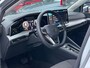Volkswagen Golf 1.5 eHybrid 204PK DSG Life Edition Achteruitrijcamera / Getint Glas / 17'' LMV Nottingham / Keyless Access / Clima Draadloos App Connect / Digital Cockpit pro / Park Assist Pro / DAB+