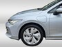 Volkswagen Golf 1.5 eHybrid 204PK DSG Life Edition Achteruitrijcamera / Getint Glas / 17'' LMV Nottingham / Keyless Access / Clima Draadloos App Connect / Digital Cockpit pro / Park Assist Pro / DAB+