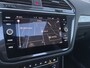 Volkswagen Tiguan Allspace 1.5 TSI Highline Business R 7p. | Pano | Elektrische Trekhaak | Memory Stoelen | Leer