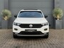 Volkswagen T-Roc 1.5 TSI Sport Pano Virtual Automaat Black style