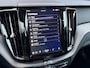 Volvo XC60 T6 Plug-in hybrid AWD Ultra Dark | Harman/Kardon | stoel/stuurverwarming | 360 camera | trekhaak |