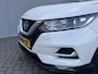 Nissan Qashqai 1.3 DIG-T Design Edition / Trekhaak 1500kg) / Dealeronderhouden / Panoramadak / Climate Control / Cruise Control / Rondzichtcamera / Apple Carplay/Android Auto / Navigatie /