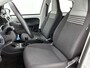 Volkswagen Up! | 65 PK High UP! | Stoelverwarming | Cruise Control | Stuurbediening | Lichtmetalen Velgen | Parkeersensoren | Parkeercamera |