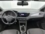 Volkswagen Polo 1.0 TSI Highline | 95 PK | Panorama Schuif/Kantel Dak | All Season Banden | Trekhaak (Afneembaar) | Parkeersensoren | LED-Koplampen | Digital Cockpit PRO |