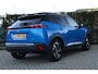 Peugeot e-2008 EV GT 50 kWh | Adapt. Cruise | Schuif/kantel dak | Stoelverwarming | Camera | Keyless | Navi | Carplay