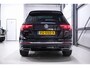 Volkswagen Tiguan 2.0 TSI 4Motion Highline Business R 230 pk | HUD | Panorama | Virtual cockpit | Trekhaak | Camera | Sportstoelen | Stoelverwarming | DAB | Rijklaarprijs | NAP |