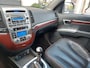 Hyundai Santa Fe 2.7i V6 Style 7p. 7 PERSOONS, AIRCO, TREKHAAK.