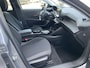 Peugeot e-208 EV 50kWh I DEMO DEAL I 136pk Active Pack 3-FASE | Navigatie | Cruise & Climate control | Parkeersensoren achter | Apple Carplay&Android Auto
