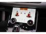 Land Rover Range Rover Evoque 2.0 P300 AWD R-Dynamic HSE Adapt. Cruise Virtual Dash Matrix LED Two Tone Leder Meridian Keyless