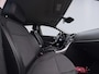Opel Astra 1.4 Turbo Blitz, achteruitrijcamera, navigatie, 1/2 lederen interieur, parkeersensoren voor en achter, luxe uitvoering