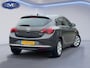 Opel Astra 1.4 Turbo Blitz, achteruitrijcamera, navigatie, 1/2 lederen interieur, parkeersensoren voor en achter, luxe uitvoering