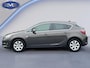 Opel Astra 1.4 Turbo Blitz, achteruitrijcamera, navigatie, 1/2 lederen interieur, parkeersensoren voor en achter, luxe uitvoering