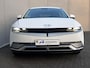 Hyundai Ioniq 5 Lounge 73kWh Automaat / Fabrieksgarantie tot 11-2026* / Batterij 8 jaar garantie / Accu SoH 100% / Afn. trekhaak 1.600 kg / HUD / Camera 360° / Stoelventilatie / Stuur-, stoel- en achterbankverwarming / Adapt. CC / 20"LM wielen / Winterwielen set gebruikt tegen meerprijs € 599 /