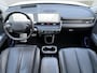 Hyundai Ioniq 5 Lounge 73kWh Automaat / Fabrieksgarantie tot 11-2026* / Batterij 8 jaar garantie / Accu SoH 100% / Afn. trekhaak 1.600 kg / HUD / Camera 360° / Stoelventilatie / Stuur-, stoel- en achterbankverwarming / Adapt. CC / 20"LM wielen / Winterwielen set gebruikt tegen meerprijs € 599 /