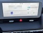Hyundai Ioniq 5 Lounge 73kWh Automaat / Fabrieksgarantie tot 11-2026* / Batterij 8 jaar garantie / Accu SoH 100% / Afn. trekhaak 1.600 kg / HUD / Camera 360° / Stoelventilatie / Stuur-, stoel- en achterbankverwarming / Adapt. CC / 20"LM wielen / Winterwielen set gebruikt tegen meerprijs € 599 /