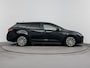Toyota Corolla Touring Sports 2.0 Hybrid Style Dealeronderhouden | Stoelverwarming | Parkeersensoren V+A | 17'' LM-Velgen | Donker Getinte Achterruiten |