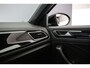 Volkswagen T-Roc R-Line Edition 1.5 TSI 150pk DSG Automaat Trekhaak, Adaptive crusie control, Achteruitrijcamera, LED koplampen, Navigatie, Stoelverwarming, Parkeersensoren