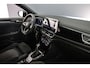 Volkswagen T-Roc R-Line Edition 1.5 TSI 150pk DSG Automaat Trekhaak, Adaptive cruise control, Navigatie, Achteruitrijcamera, Stoelverwarming, Parkeersensoren, App connect