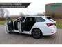 Skoda Octavia Combi 1.4 TSI iV PHEV sportline trekhaak sfeerverlichting sportzetels met stoelverwarming