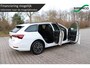Skoda Octavia Combi 1.4 TSI iV PHEV sportline trekhaak sfeerverlichting sportzetels met stoelverwarming